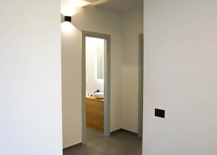 Netik - Tuscan Vineyard Escape